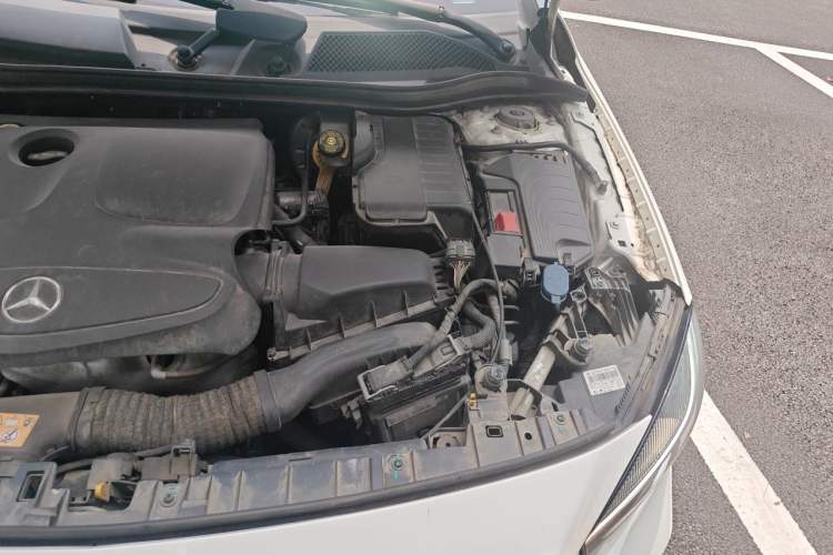 Used Mercedes-Benz GLA 2017 GLA 200 Sport Edition Engine Bay Left