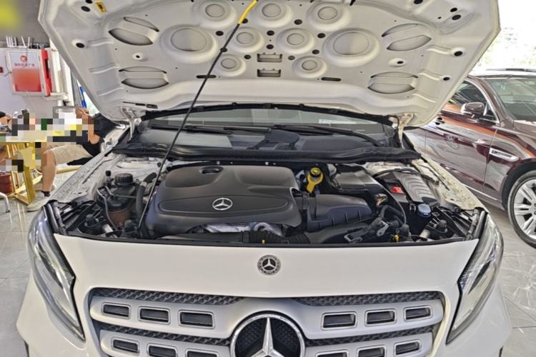 Used Mercedes-Benz GLA 2017 GLA 200 Fashion Model Engine Bay
