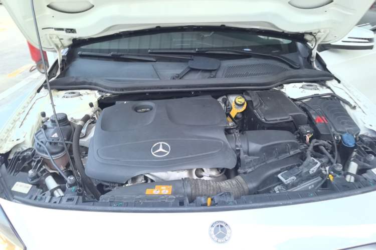 Used Mercedes-Benz GLA 2017 GLA 200 Sport Edition Engine Bay