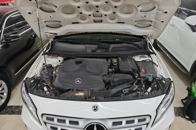 Used Mercedes-Benz GLA 2017 GLA 200 Fashion Model Engine Bay