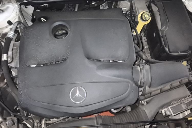 Used Mercedes-Benz GLA 2017 GLA 200 Fashion Model Engine Bay
