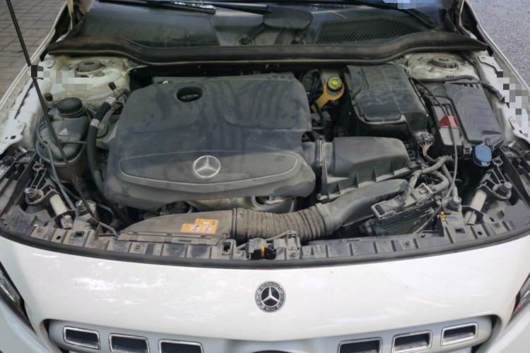 Used Mercedes-Benz GLA 2017 GLA 200 Fashion Model Engine Bay