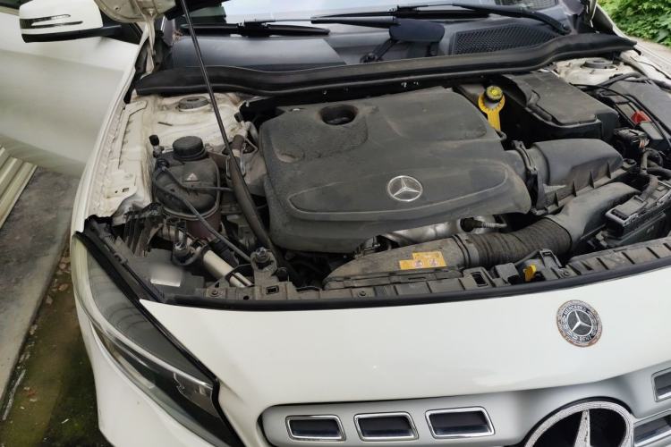Used Mercedes-Benz GLA 2017 GLA 200 Sport Edition Engine Bay Right