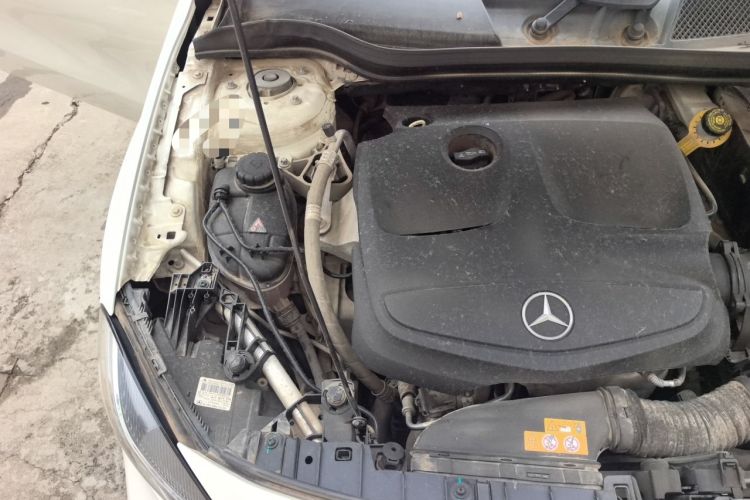 Used Mercedes-Benz GLA 2017 GLA 200 Sport Edition Engine Bay Right