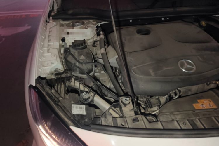 Used Mercedes-Benz GLA 2017 GLA 200 Sport Edition Engine Bay Right
