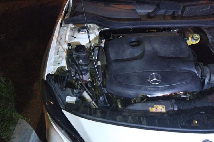 Used Mercedes-Benz GLA 2017 GLA 200 Sport Edition Engine Bay Right