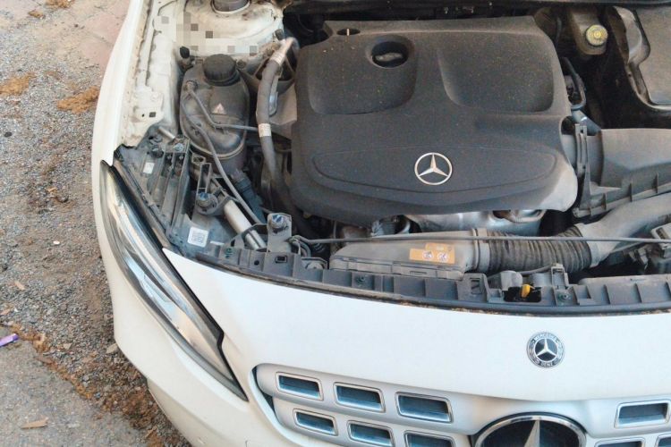 Used Mercedes-Benz GLA 2017 GLA 200 Fashion Model Engine Bay Right