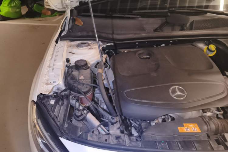 Used Mercedes-Benz GLA 2017 GLA 200 Fashion Model Engine Bay Right