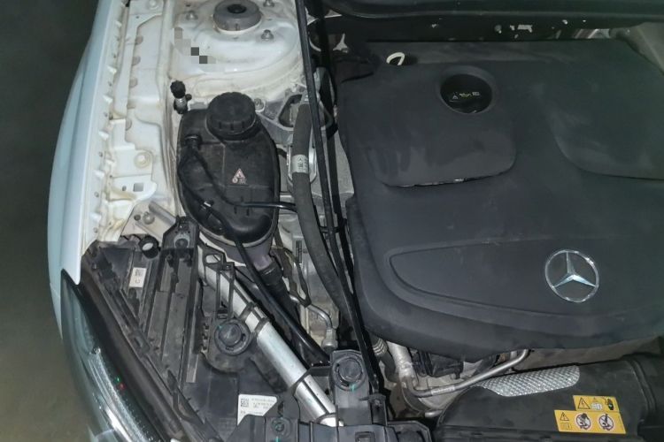 Used Mercedes-Benz GLA 2017 GLA 200 Fashion Model Engine Bay Right