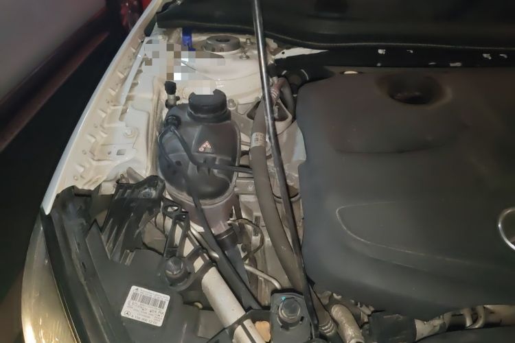 Used Mercedes-Benz GLA 2017 GLA 200 Sport Edition Engine Bay Right