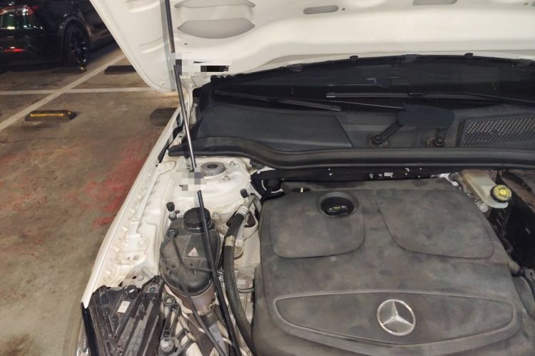 Used Mercedes-Benz GLA 2017 GLA 200 Fashion Model Engine Bay Right