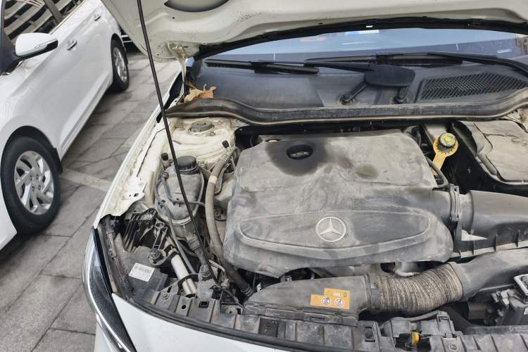 Used Mercedes-Benz GLA 2017 GLA 200 Sport Edition Engine Bay Right