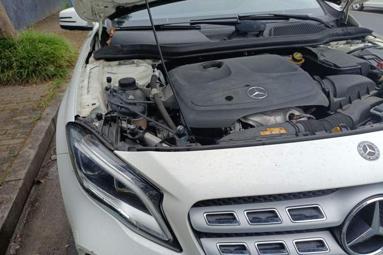 Used Mercedes-Benz GLA 2017 GLA 200 Fashion Model Engine Bay Right