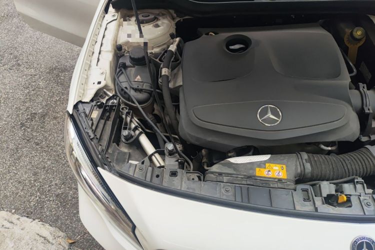 Used Mercedes-Benz GLA 2017 GLA 200 Fashion Model Engine Bay Right