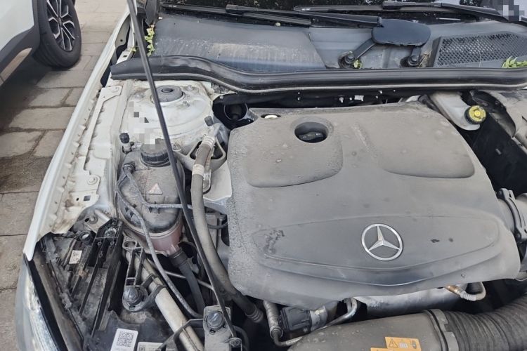 Used Mercedes-Benz GLA 2017 GLA 200 Fashion Model Engine Bay Right
