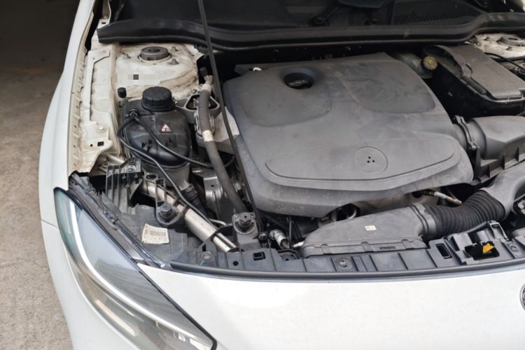 Used Mercedes-Benz GLA 2017 GLA 200 Sport Edition Engine Bay Right