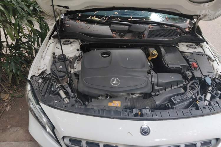 Used Mercedes-Benz GLA 2017 GLA 200 Fashion Model Engine Bay Right