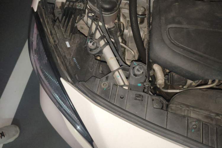 Used Mercedes-Benz GLA 2017 GLA 200 Sport Edition Engine Bay Right