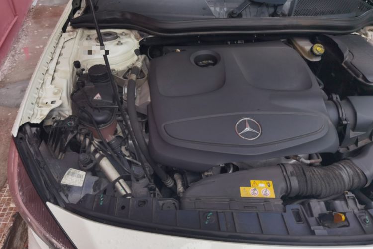 Used Mercedes-Benz GLA 2017 GLA 200 Sport Edition Engine Bay Right