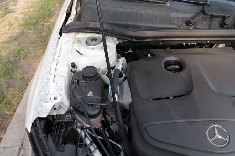 Used Mercedes-Benz GLA 2017 GLA 200 Sport Edition Engine Bay Right