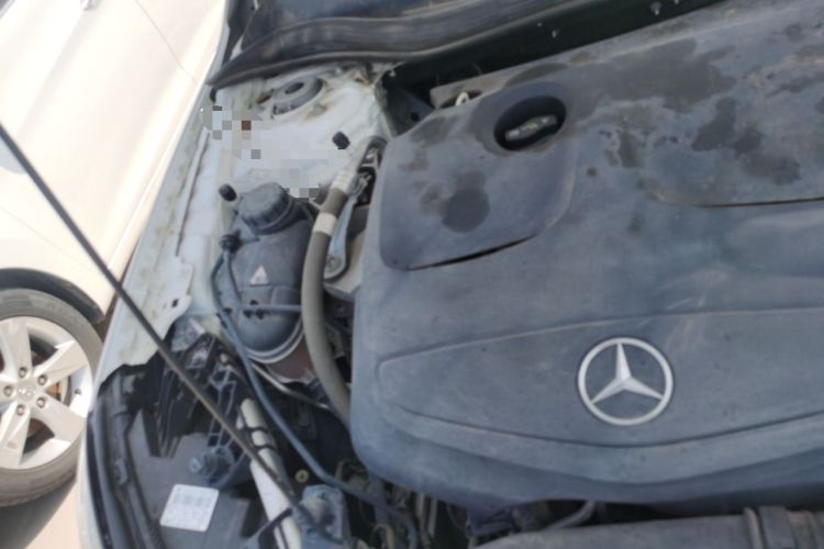 Used Mercedes-Benz GLA  Engine Bay Right