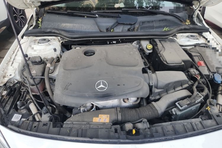 Used Mercedes-Benz GLA 2017 GLA 200 Fashion Model Engine Bay