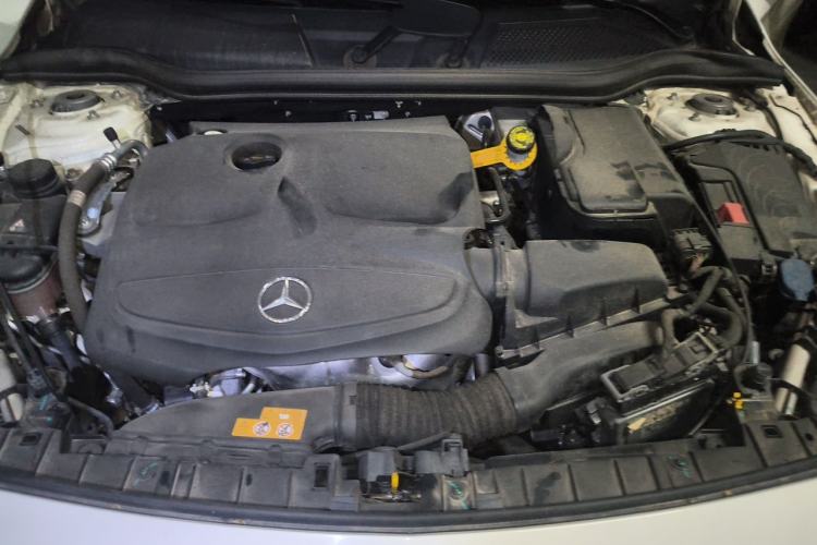 Used Mercedes-Benz GLA 2017 GLA 200 Fashion Model Engine Bay