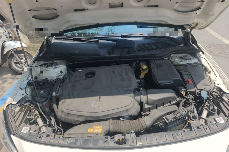 Used Mercedes-Benz GLA 2017 GLA 200 Fashion Model Engine Bay