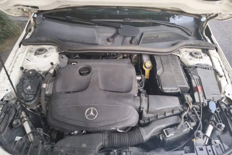 Used Mercedes-Benz GLA 2017 GLA 200 Fashion Model Engine Bay