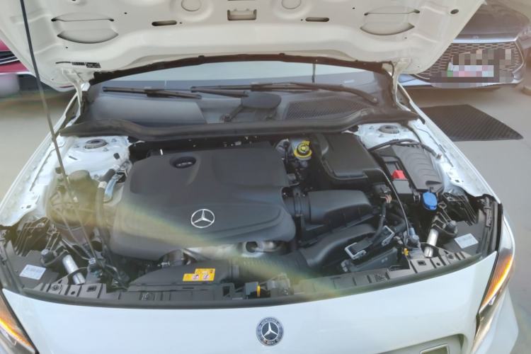 Used Mercedes-Benz GLA 2017 GLA 200 Sport Edition Engine Bay
