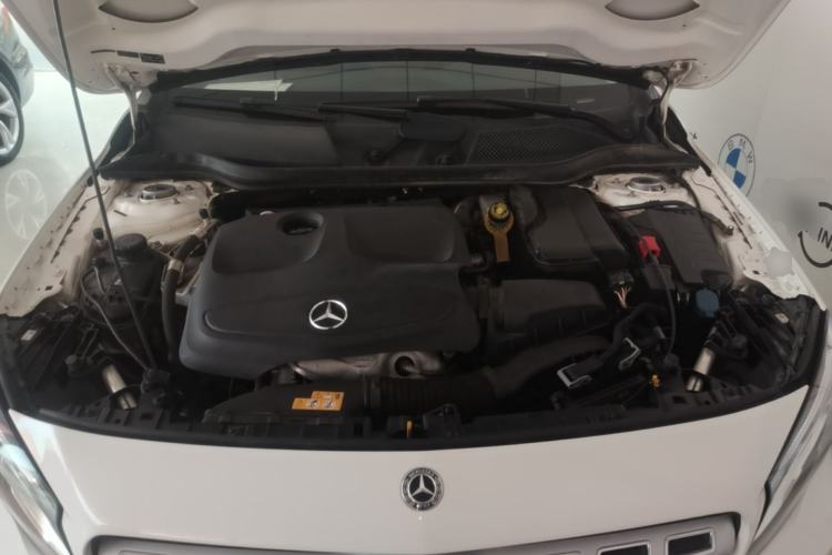 Used Mercedes-Benz GLA 2017 GLA 200 Fashion Model Engine Bay