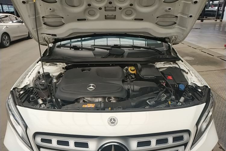 Used Mercedes-Benz GLA 2017 GLA 200 Fashion Model Engine Bay