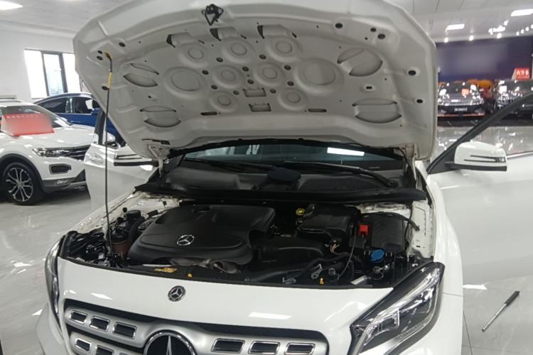 Used Mercedes-Benz GLA 2017 GLA 200 Fashion Model Engine Bay
