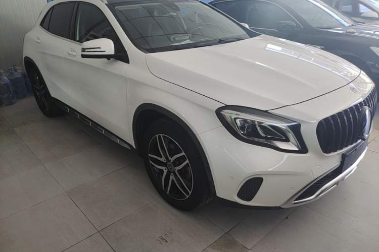Used Mercedes-Benz GLA 2017 GLA 200 Fashion Model Exterior 1