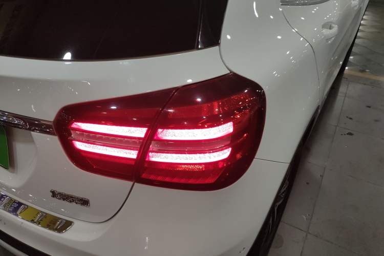 Used Mercedes-Benz GLA 2017 GLA 200 Fashion Model Exterior 1