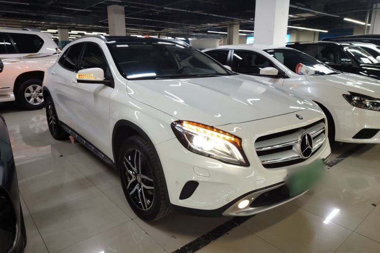 Used Mercedes-Benz GLA 2017 GLA 220 4MATIC Fashion Model Exterior 1