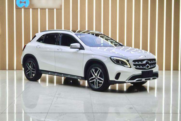 Used Mercedes-Benz GLA 2017 GLA 200 Fashion Model Exterior 1