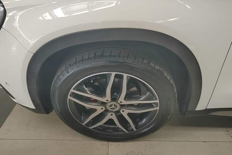Used Mercedes-Benz GLA 2017 GLA 200 Fashion Model Exterior 2