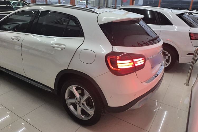 Used Mercedes-Benz GLA 2017 GLA 200 Sport Edition Exterior 2
