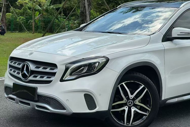 Used Mercedes-Benz GLA 2017 GLA 200 Fashion Model Exterior 2
