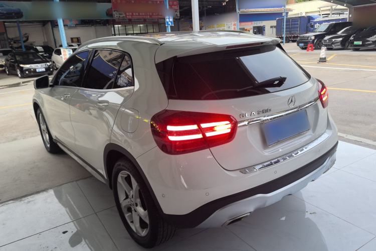 Used Mercedes-Benz GLA 2017 GLA 200 Sport Edition Exterior 2