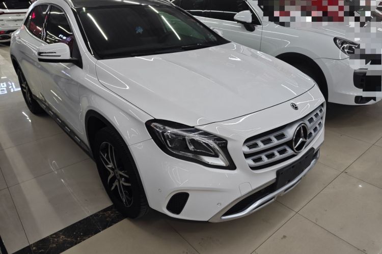Used Mercedes-Benz GLA 2017 GLA 200 Fashion Model Exterior 2