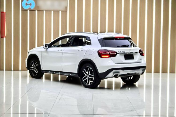 Used Mercedes-Benz GLA 2017 GLA 200 Fashion Model Exterior 2
