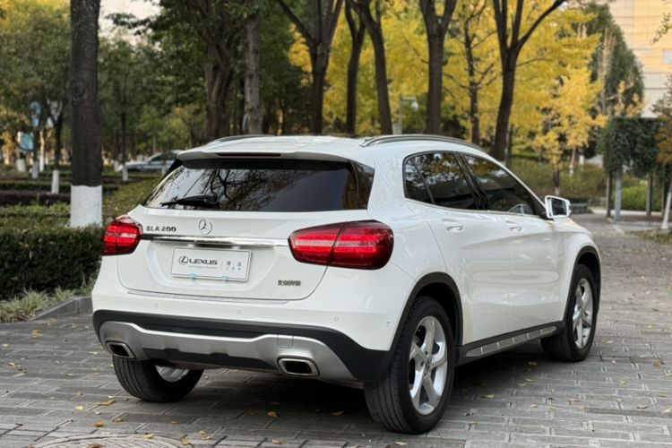 Used Mercedes-Benz GLA 2017 GLA 200 Sport Edition Exterior 2