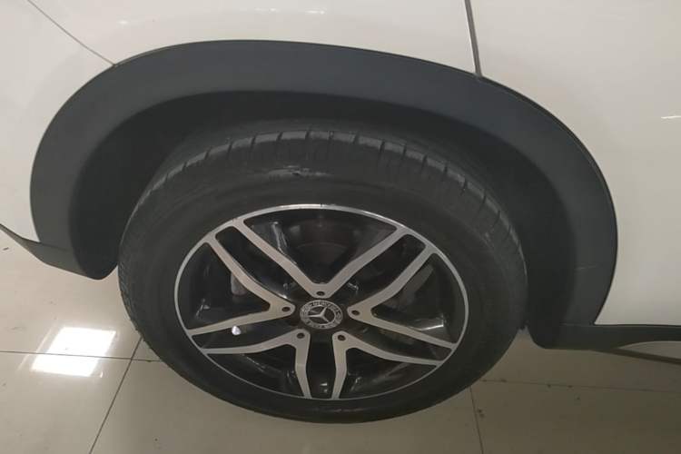 Used Mercedes-Benz GLA 2017 GLA 200 Fashion Model Exterior 3