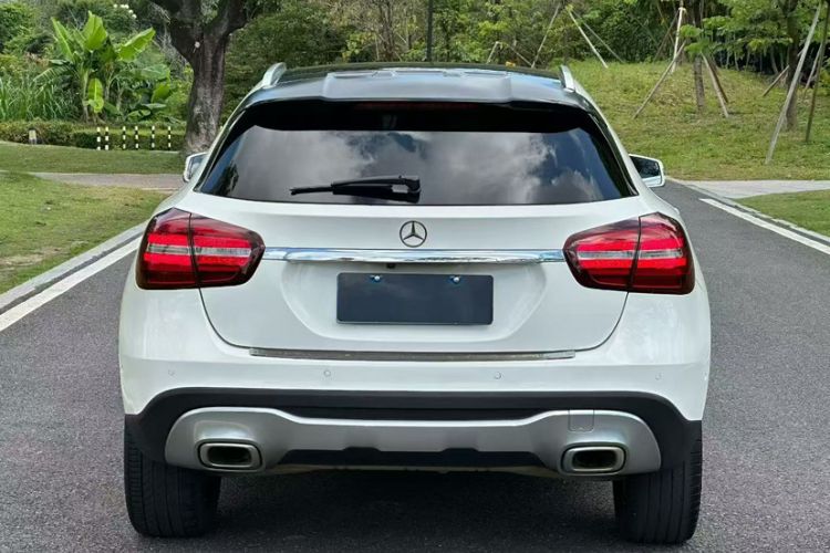 Used Mercedes-Benz GLA 2017 GLA 200 Fashion Model Exterior 3
