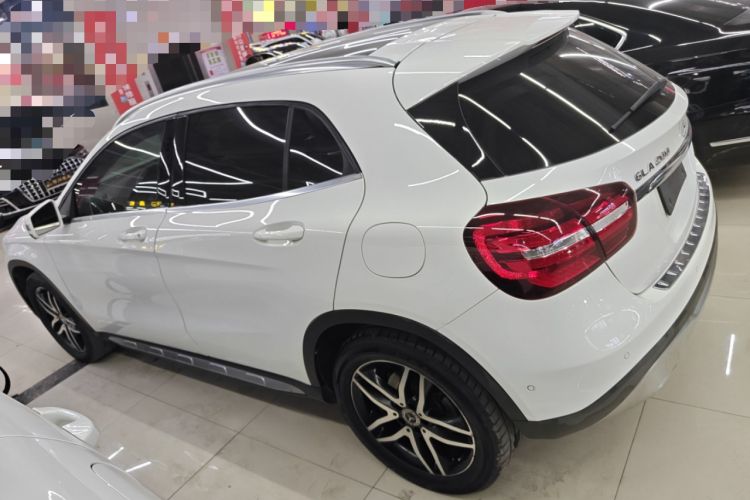 Used Mercedes-Benz GLA 2017 GLA 200 Fashion Model Exterior 3