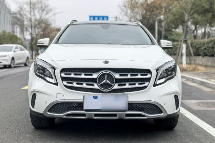 Used Mercedes-Benz GLA 2017 GLA 200 Fashion Model Exterior 4