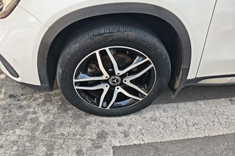 Used Mercedes-Benz GLA 2017 GLA 200 Fashion Model Exterior 4