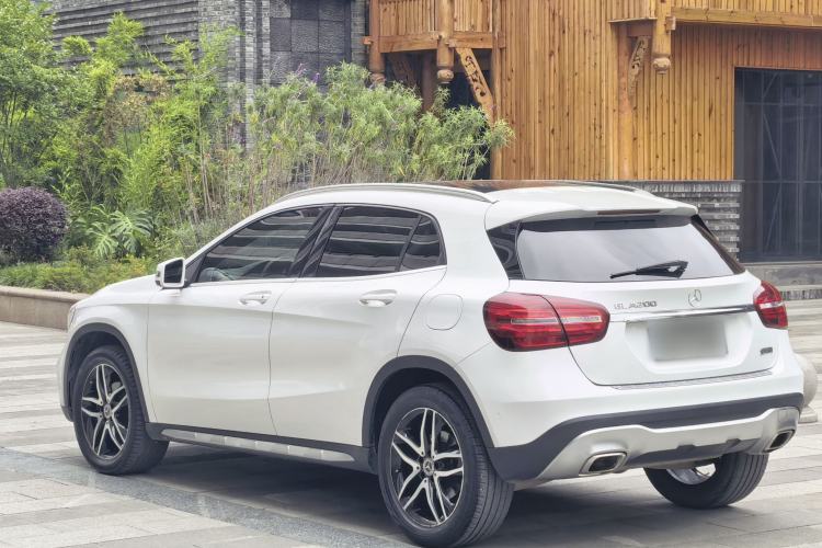 Used Mercedes-Benz GLA 2017 GLA 200 Fashion Model Exterior 4